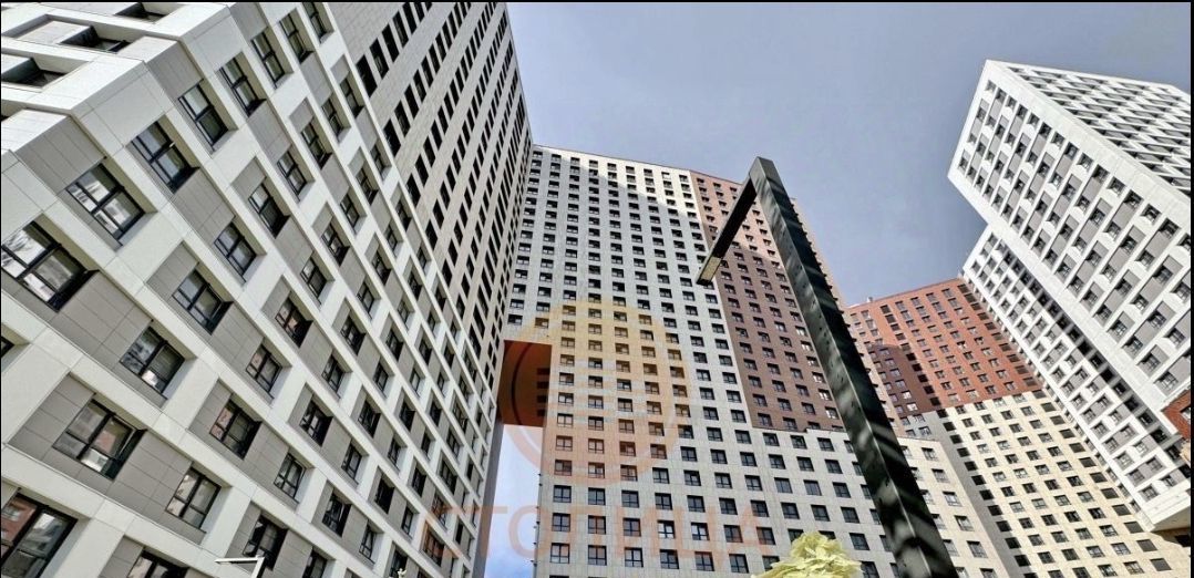 Аренда трехкомнатной квартиры на улица Петра Алексеева, 14, г. Москва