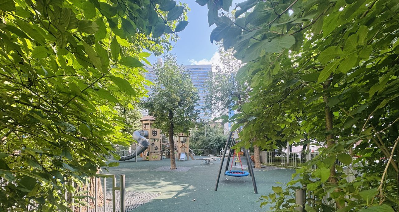 Аренда четырехкомнатной квартиры на Новинский бульвар, 10С1, метро Арбатская (Арбатско-Покровская линия), г. Москва