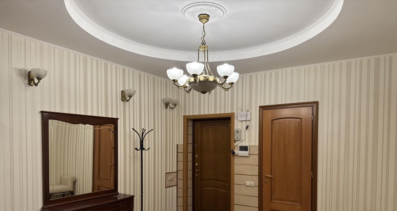 Сдам трехкомнатную квартиру на Грохольский переулок, 28, метро Проспект Мира, г. Москва