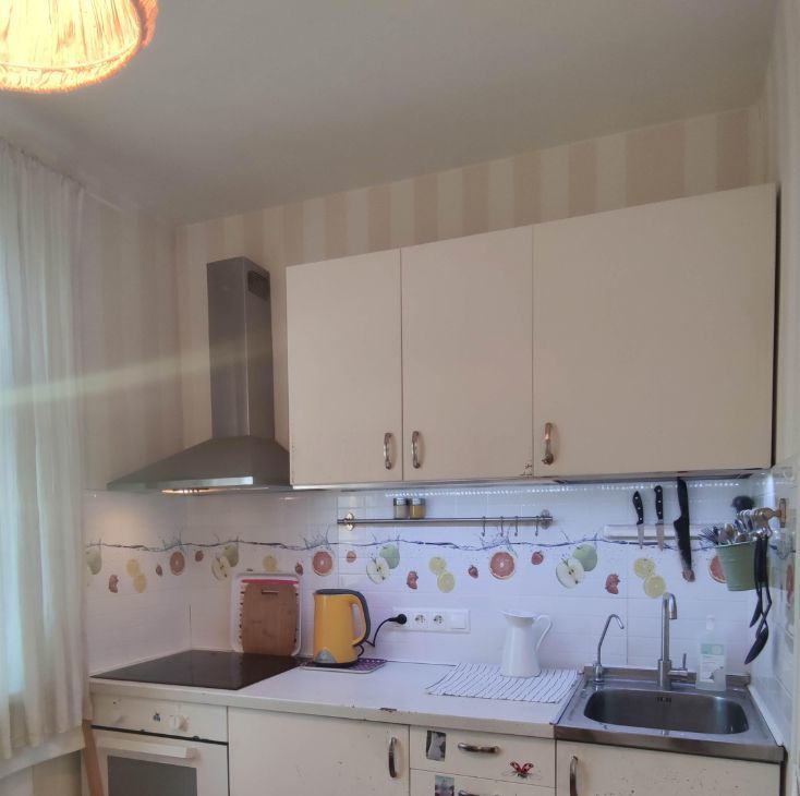 Снять однокомнатную квартиру на улица Адмирала Лазарева, 57, метро Бунинская аллея, г. Москва