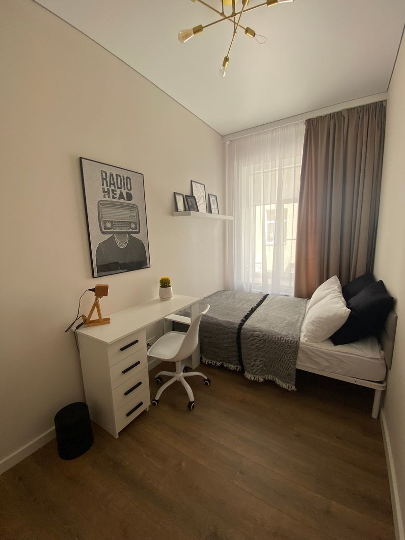 Сдаю трехкомнатную квартиру на г Санкт-Петербург, ул Гороховая, д 32 литера Б, кв 152, метро Сенная площадь, г. Санкт-Петербург