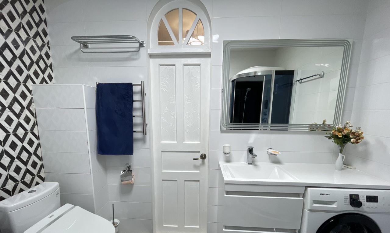 Снять двухкомнатную квартиру на Большая Серпуховская улица, 40С1, метро Тульская, г. Москва