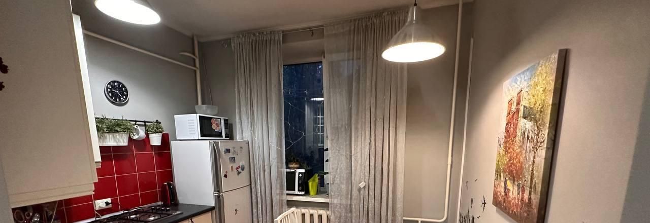 Сдам 1к квартиру на Каширское шоссе, 50К2, метро Каширская, г. Москва