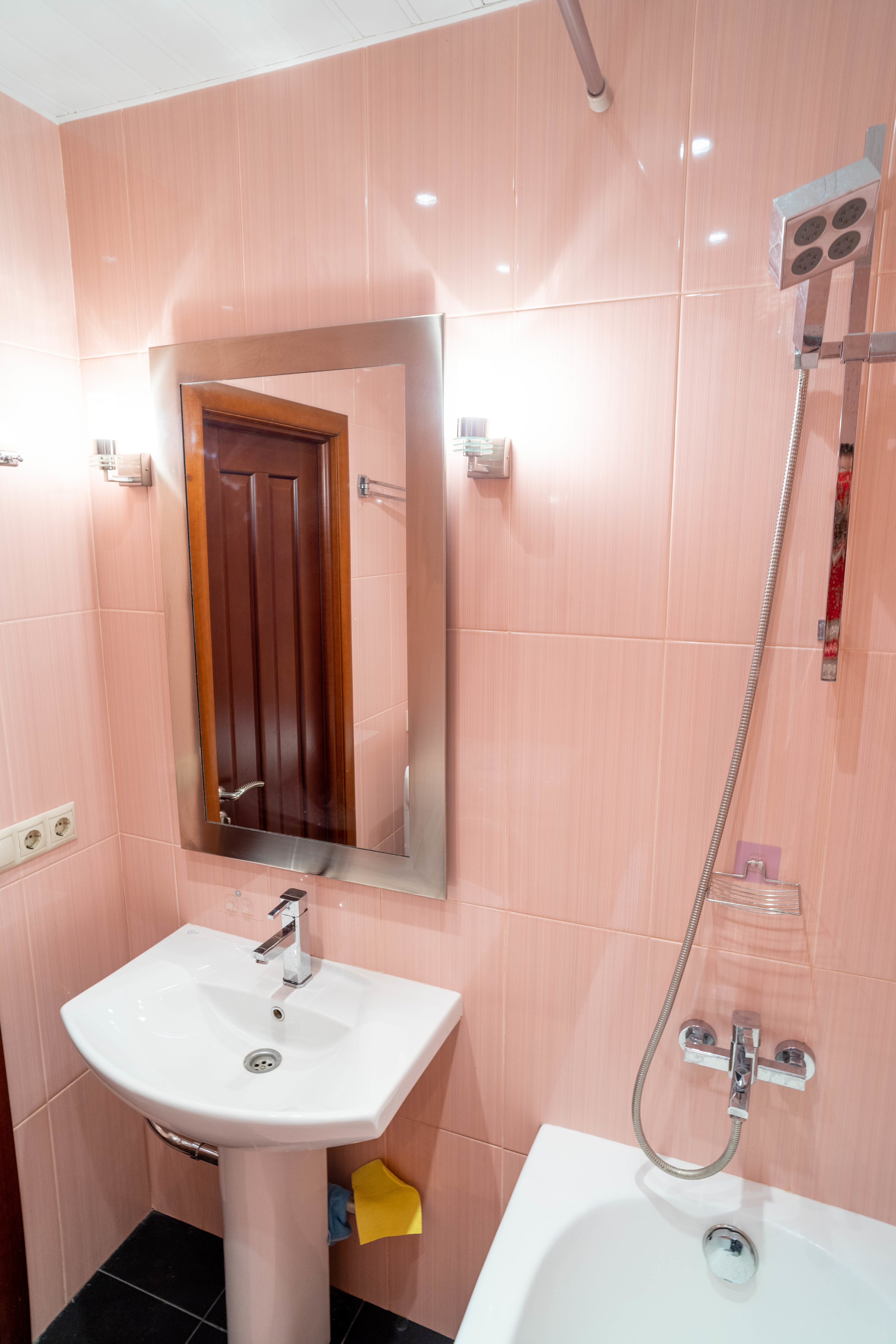 Аренда 1-комнатной квартиры на г Москва, ул Наташи Ковшовой, д 17, метро Озёрная, г. Москва