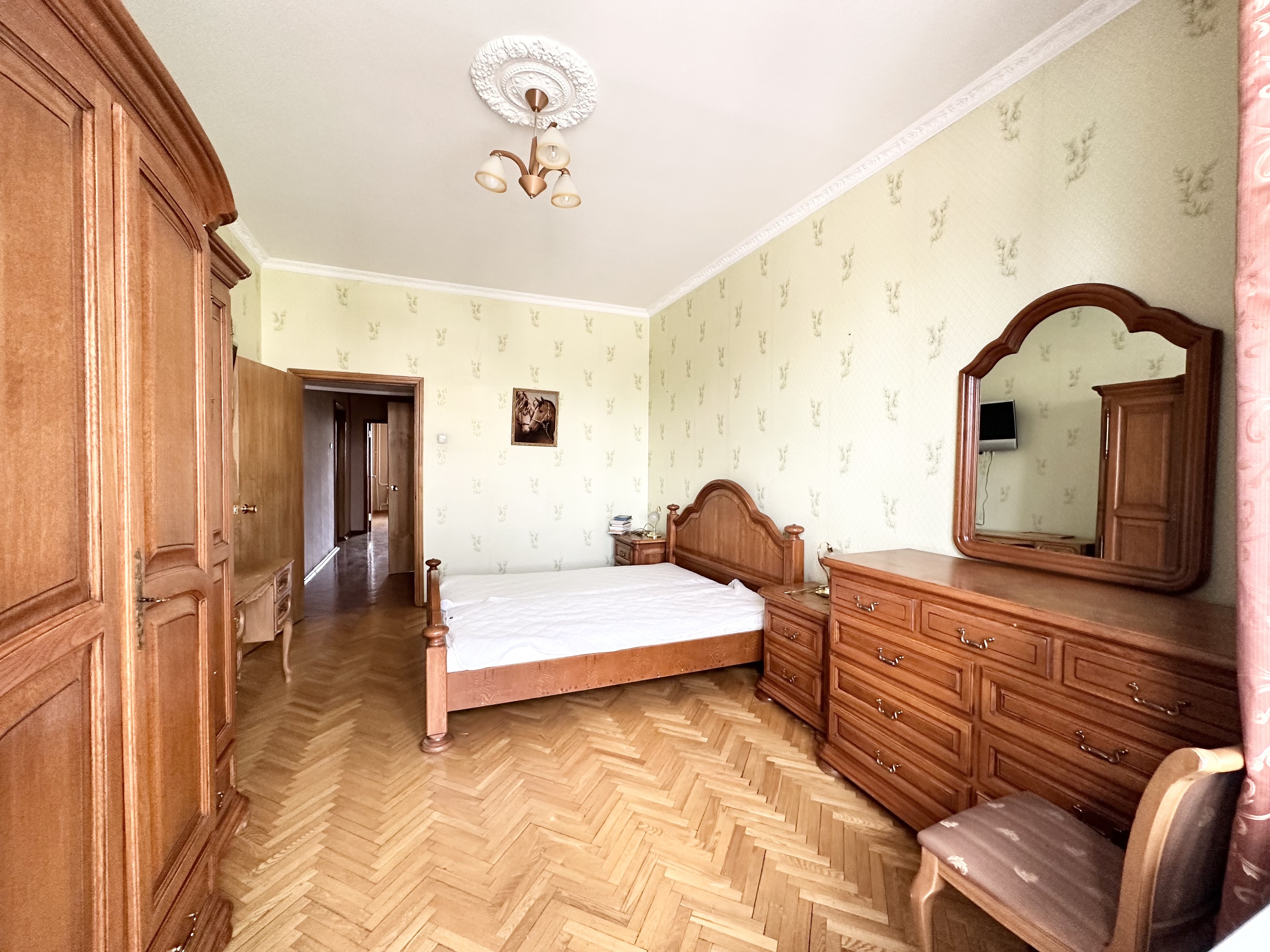 Аренда 3-комнатной квартиры на г Москва, ул Скаковая, д 5, метро Петровский парк, г. Москва