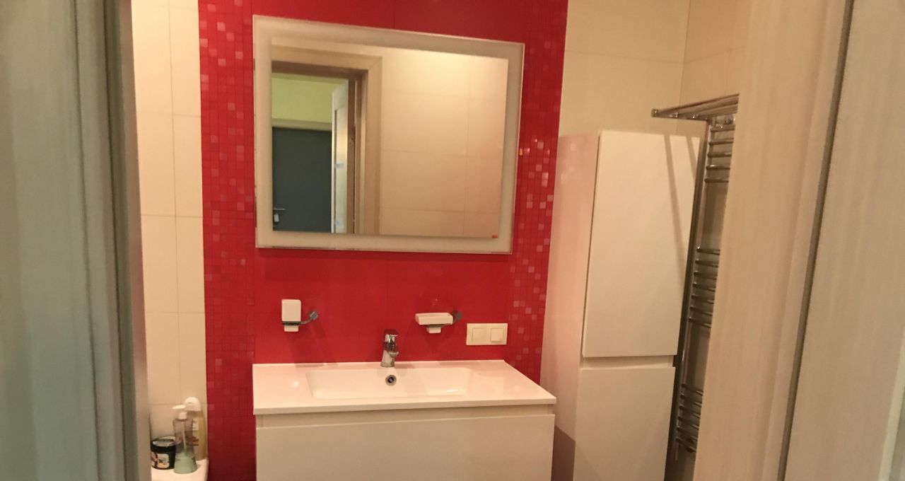 Сдаю двухкомнатную квартиру на 3, метро Ольховая, г. Москва