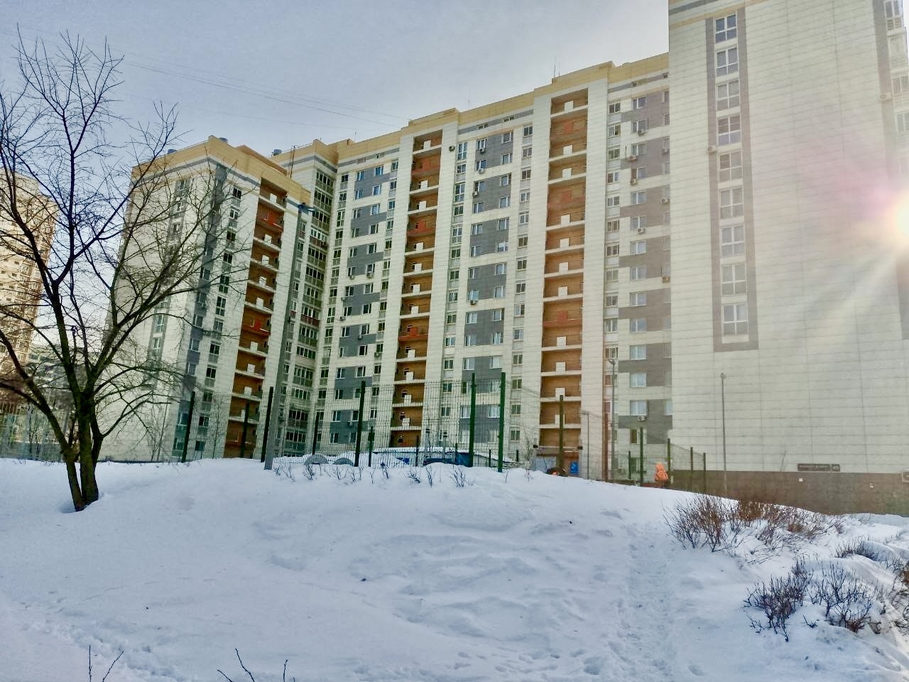 Продаю 3-к квартиру на г Москва, пр-кт Маршала Жукова, д 49, метро Полежаевская, г. Москва