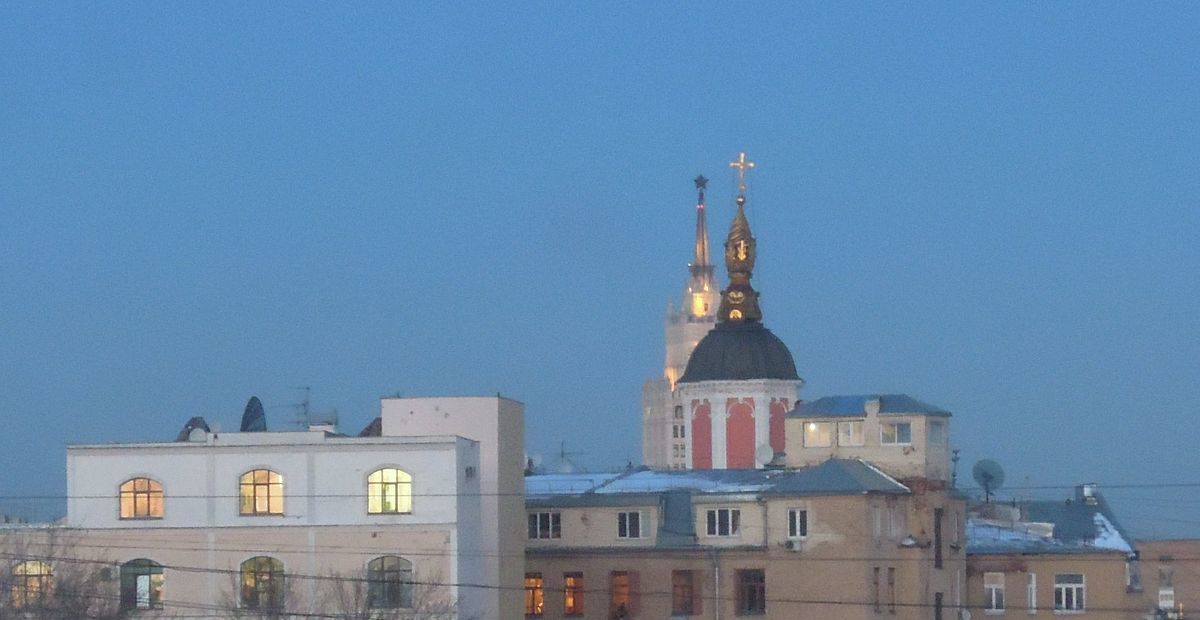 Сдам 4к квартиру на Большой Златоустинский переулок, 3АС2, г. Москва