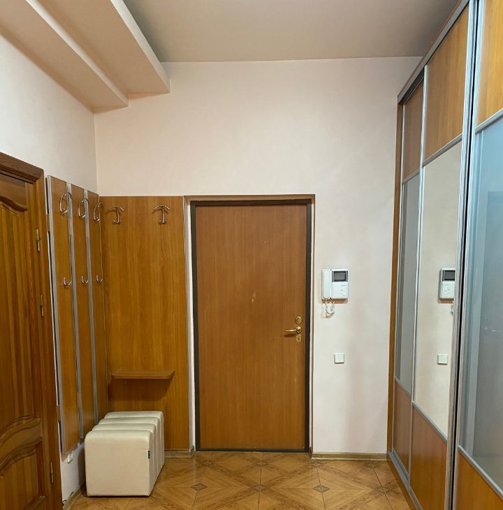 Снять 3-к квартиру на улица Удальцова, 50, метро Раменки, г. Москва