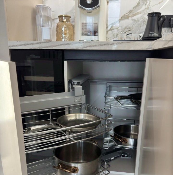 Сдаю 3х-комнатную квартиру на проспект Андропова, 9/1к1, метро Коломенская, г. Москва