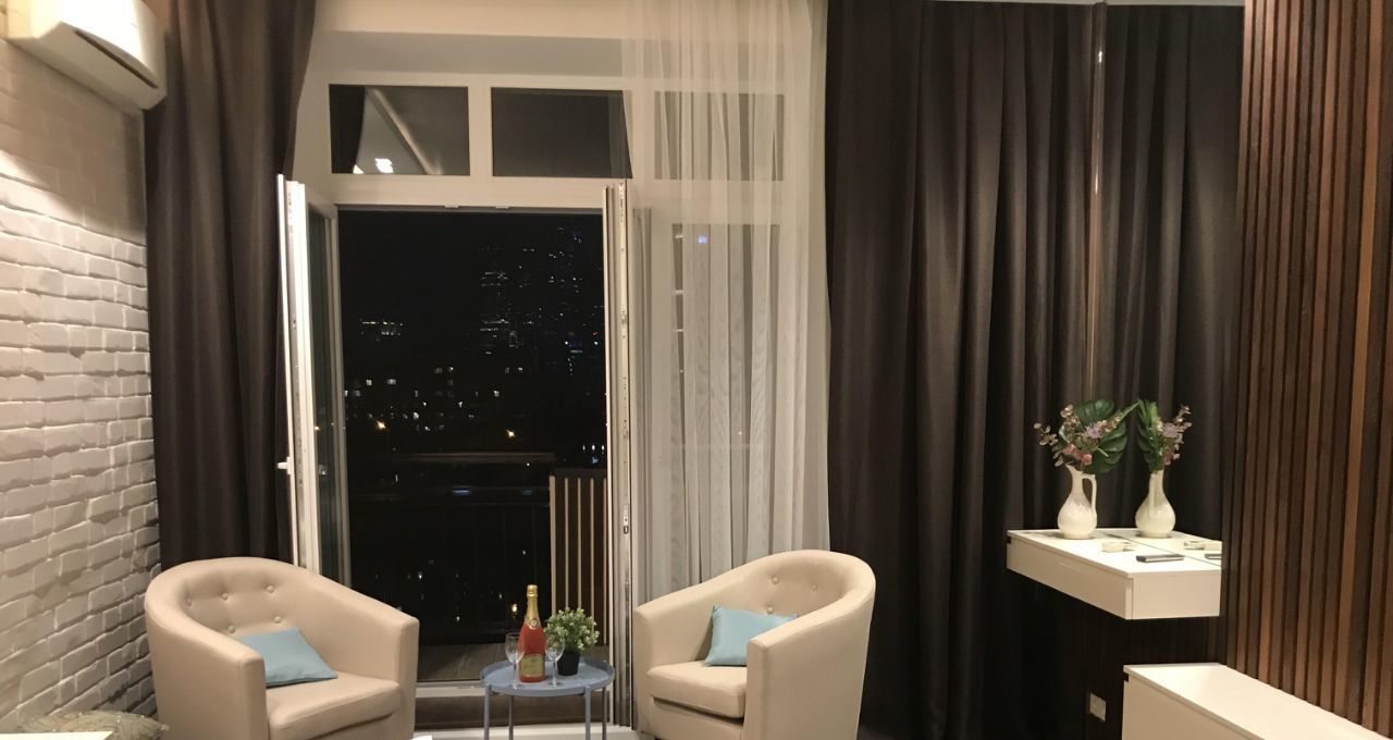 Сдам 3-комнатную квартиру на Саввинская набережная, 3, метро Смоленская (Арбатско-Покровская линия), г. Москва