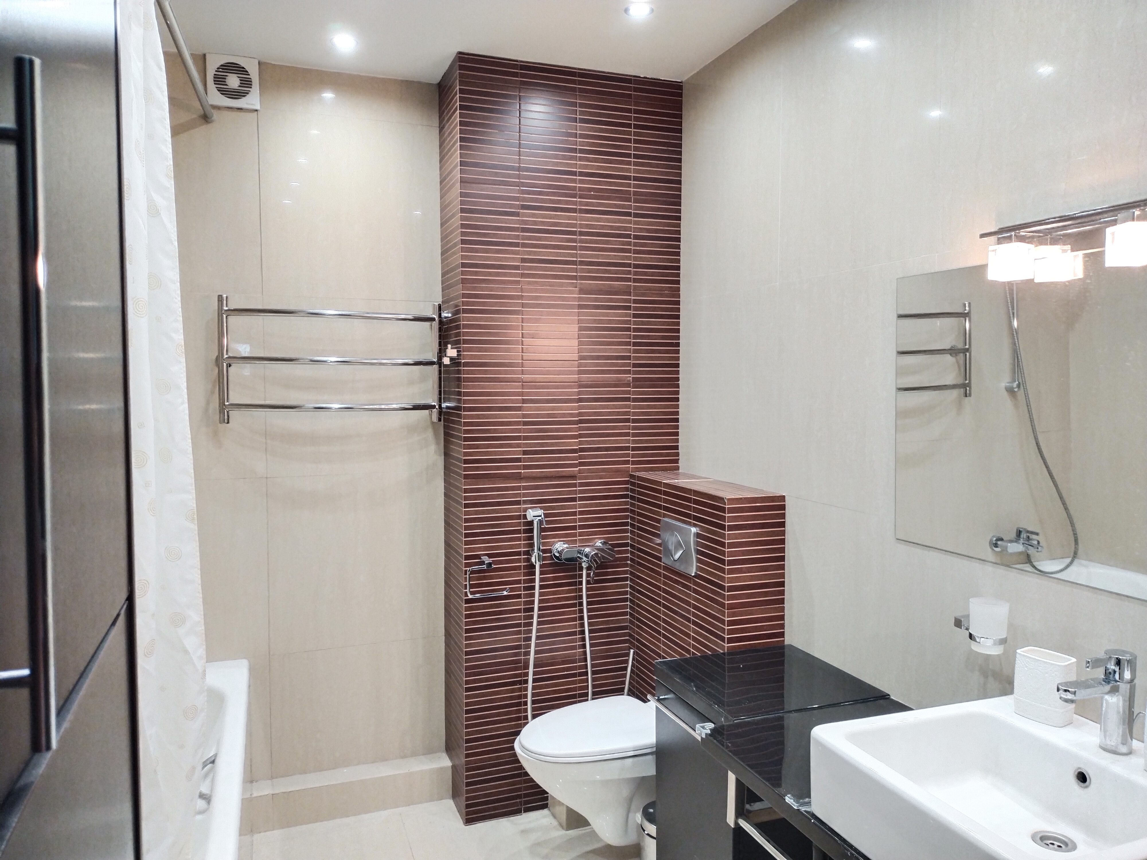 Снять 3-к квартиру на г Москва, Малый Власьевский пер, д 6, метро Смоленская (Арбатско-Покровская линия), г. Москва