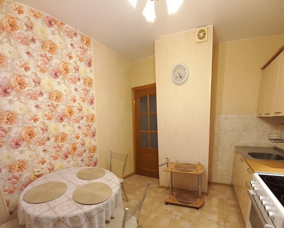 Снять 2х-комнатную квартиру на Митинская улица, 49, метро Пятницкое шоссе, г. Москва