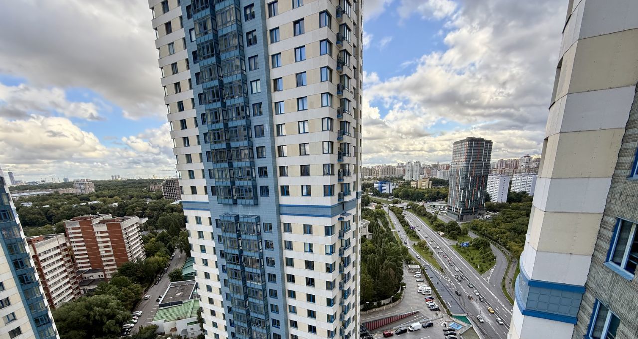 Сдается 3-к квартира на Мосфильмовская улица, 70к1, метро Минская, г. Москва