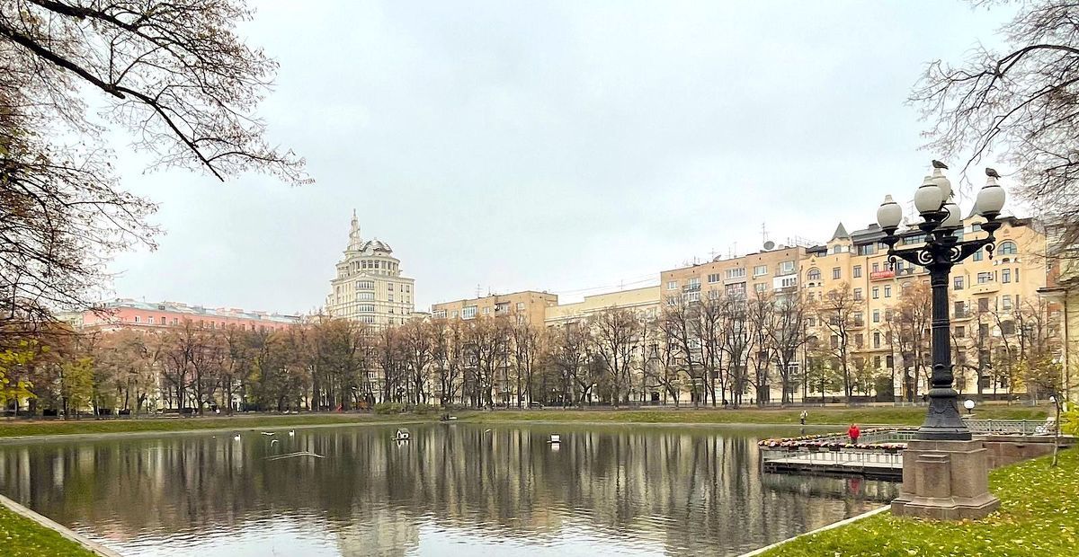 Сдам 3х-комнатную квартиру на Большой Патриарший переулок, 8С1, метро Маяковская, г. Москва