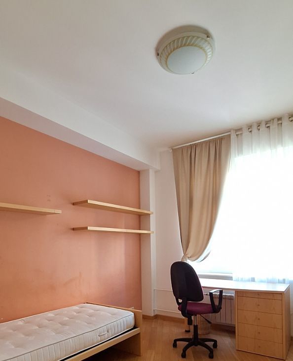 Сдам 4-комнатную квартиру на Оболенский переулок, 9К8, метро Спортивная, г. Москва