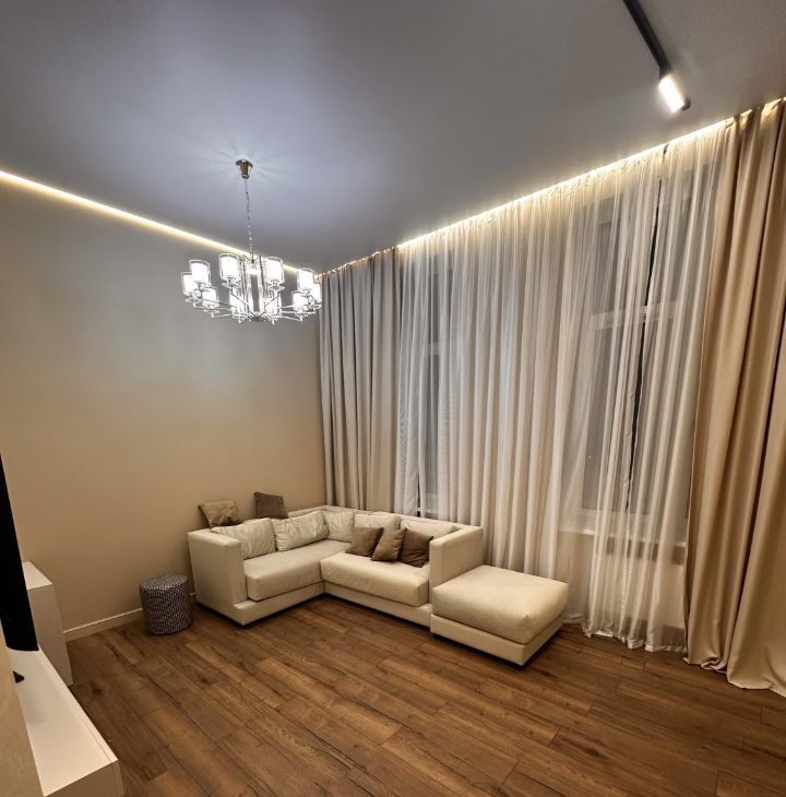 Сдается трехкомнатная квартира на бульвар Андрея Тарковского, 8, метро Рассказовка, г. Москва