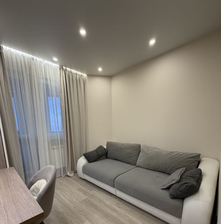 Сдаю 3х-комнатную квартиру на проспект 60-летия Октября, 17, метро Ленинский проспект, г. Москва