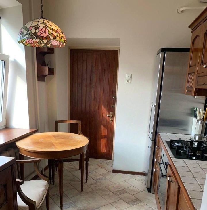 Сдам 3к квартиру на Петровский бульвар, 17/1, метро Пушкинская, г. Москва