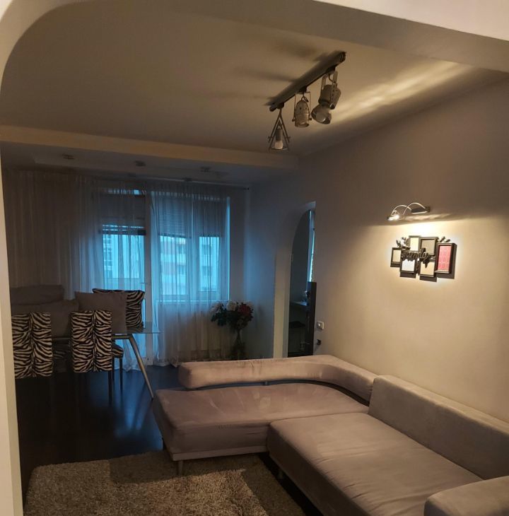 Сдаю 3к квартиру на Ленинский проспект, 123К1, метро Юго-Западная, г. Москва