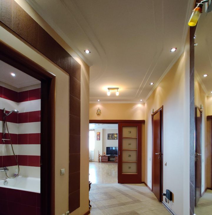 Снять 4-комнатную квартиру на улица Островитянова, 13, г. Москва