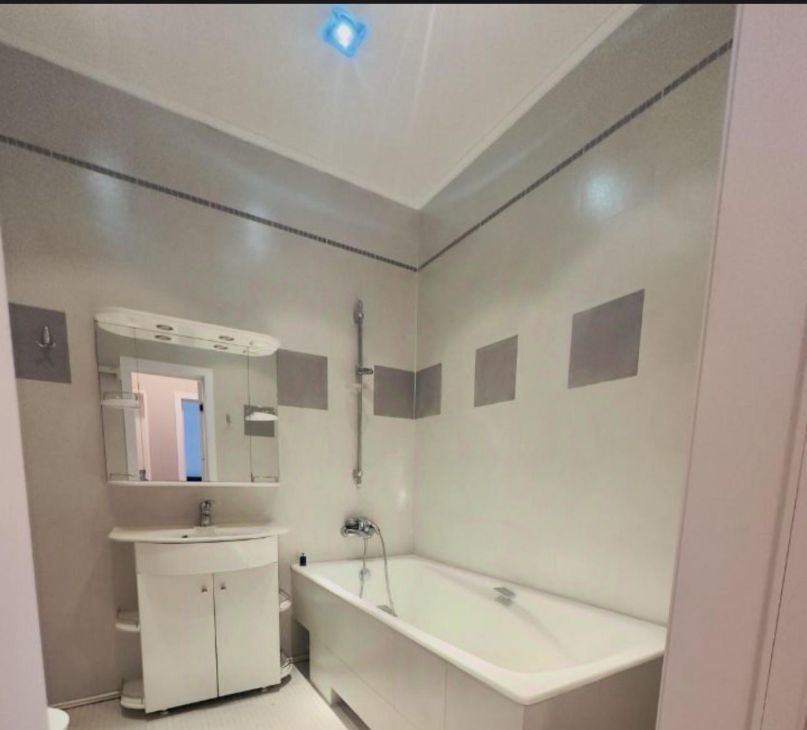 Сдается 4-комнатная квартира на улица Бажова, 24к2, метро Ботанический сад, г. Москва