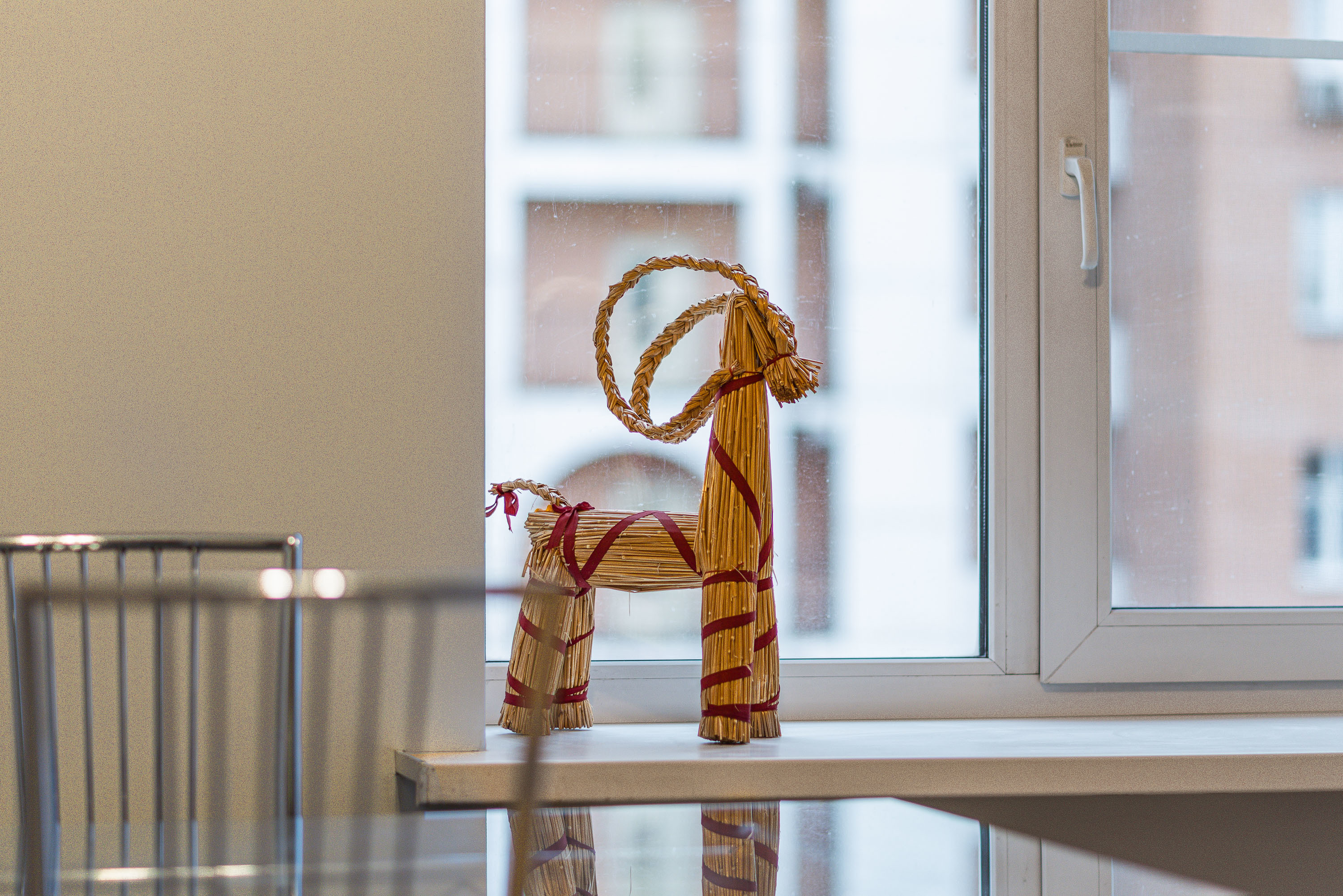 Аренда 2к квартиры на г Москва, ул Красина, д 19 стр 1, метро Маяковская, г. Москва