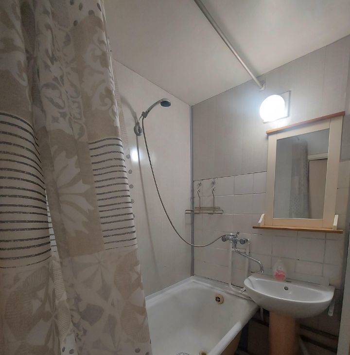 Сдаю 1-к квартиру на Миклухо-Маклая улица, 51К1, метро Коньково, г. Москва