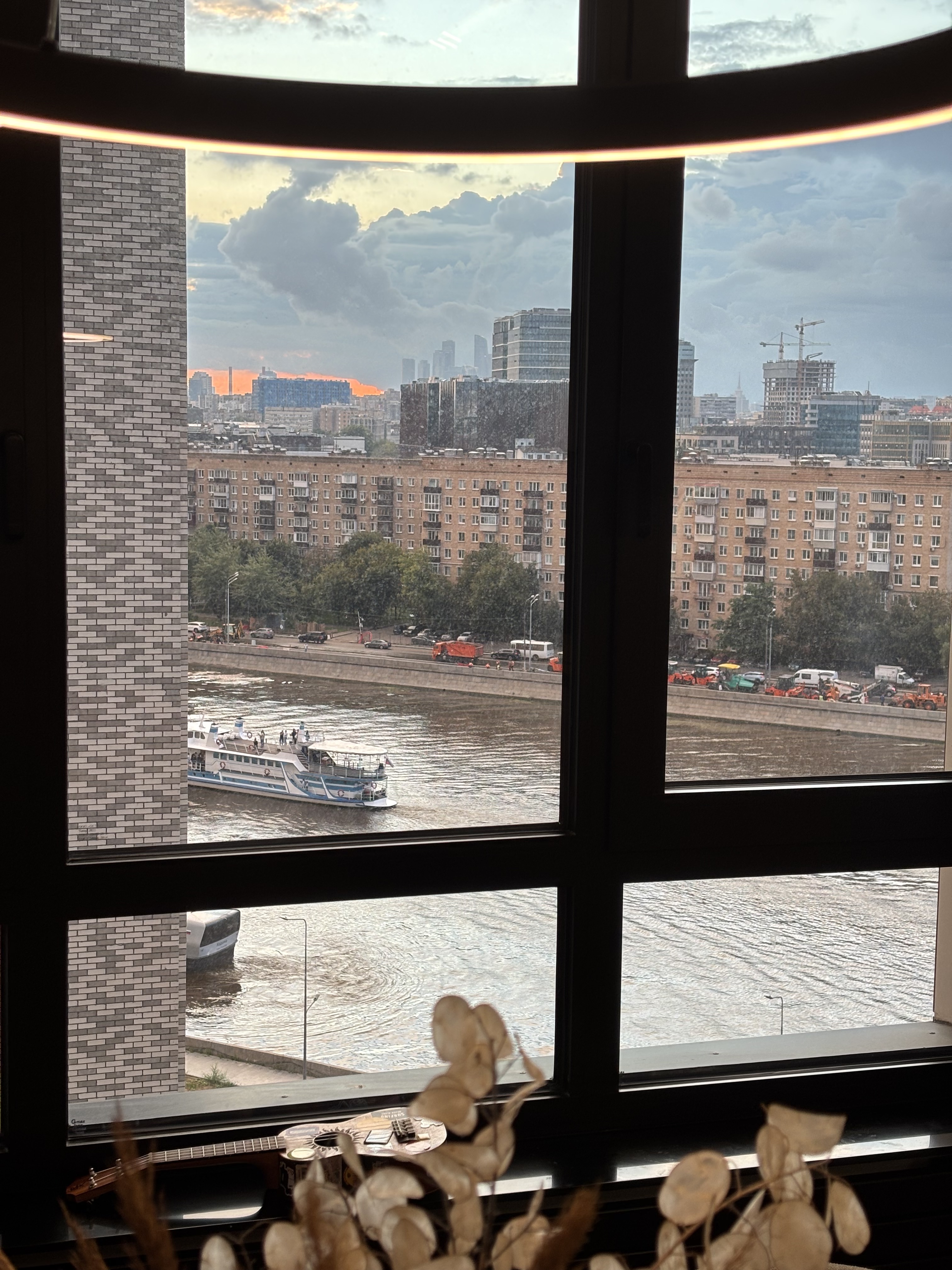 Снять трехкомнатную квартиру на г Москва, ул Виктора Маслова, д 2, кв 554, метро Автозаводская (Замоскворецкая линия), г. Москва