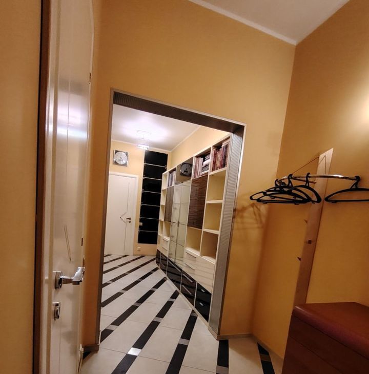 Аренда трехкомнатной квартиры на Мичуринский проспект, 11К3, метро Ломоносовский проспект, г. Москва