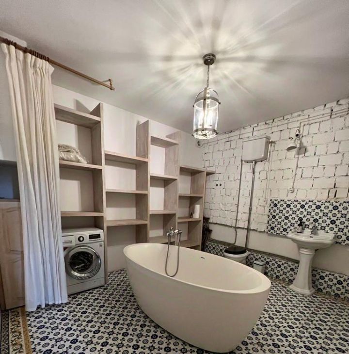 Сдам 4-к квартиру на Гончарная улица, 26к1, метро Марксистская, г. Москва