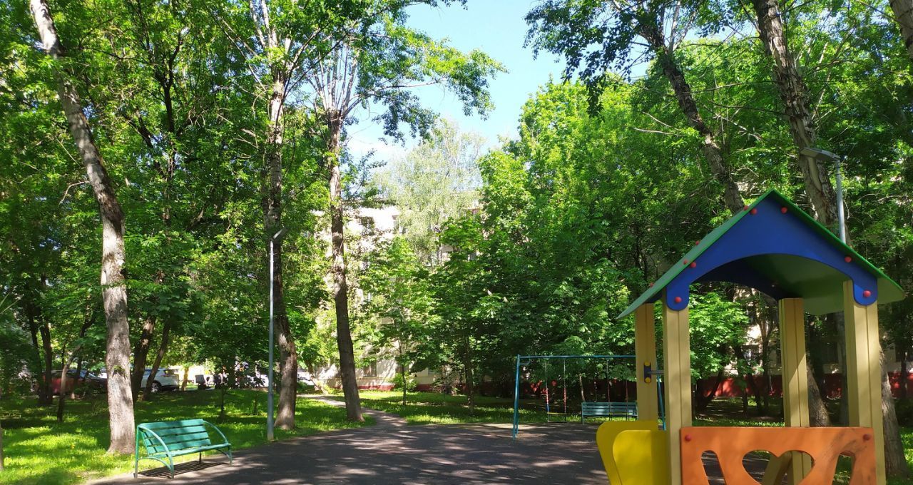 Сдается 2к квартира на Кастанаевская улица, 27К1, метро Багратионовская, г. Москва