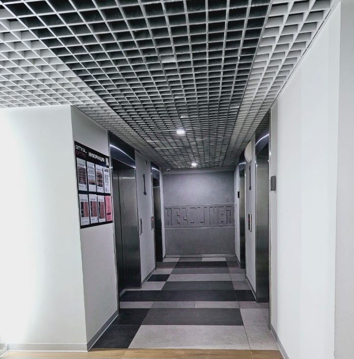 Аренда трехкомнатной квартиры на Шмитовский проезд, 39к8, метро Выставочная, г. Москва