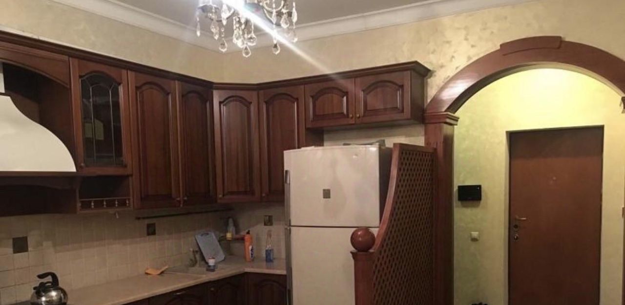 Сдам 3-к квартиру на улица Пырьева, 9к2, метро Киевская, г. Москва