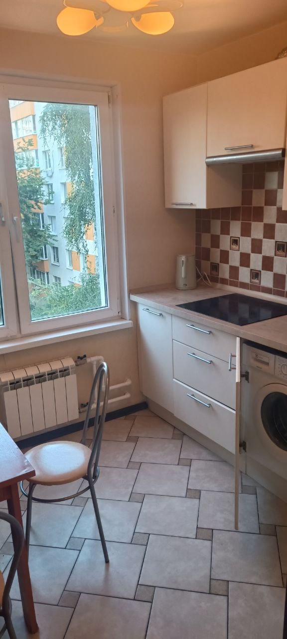 Сдам 3-комнатную квартиру на г Москва, ул Профсоюзная, д 114 к 4, метро Коньково, г. Москва