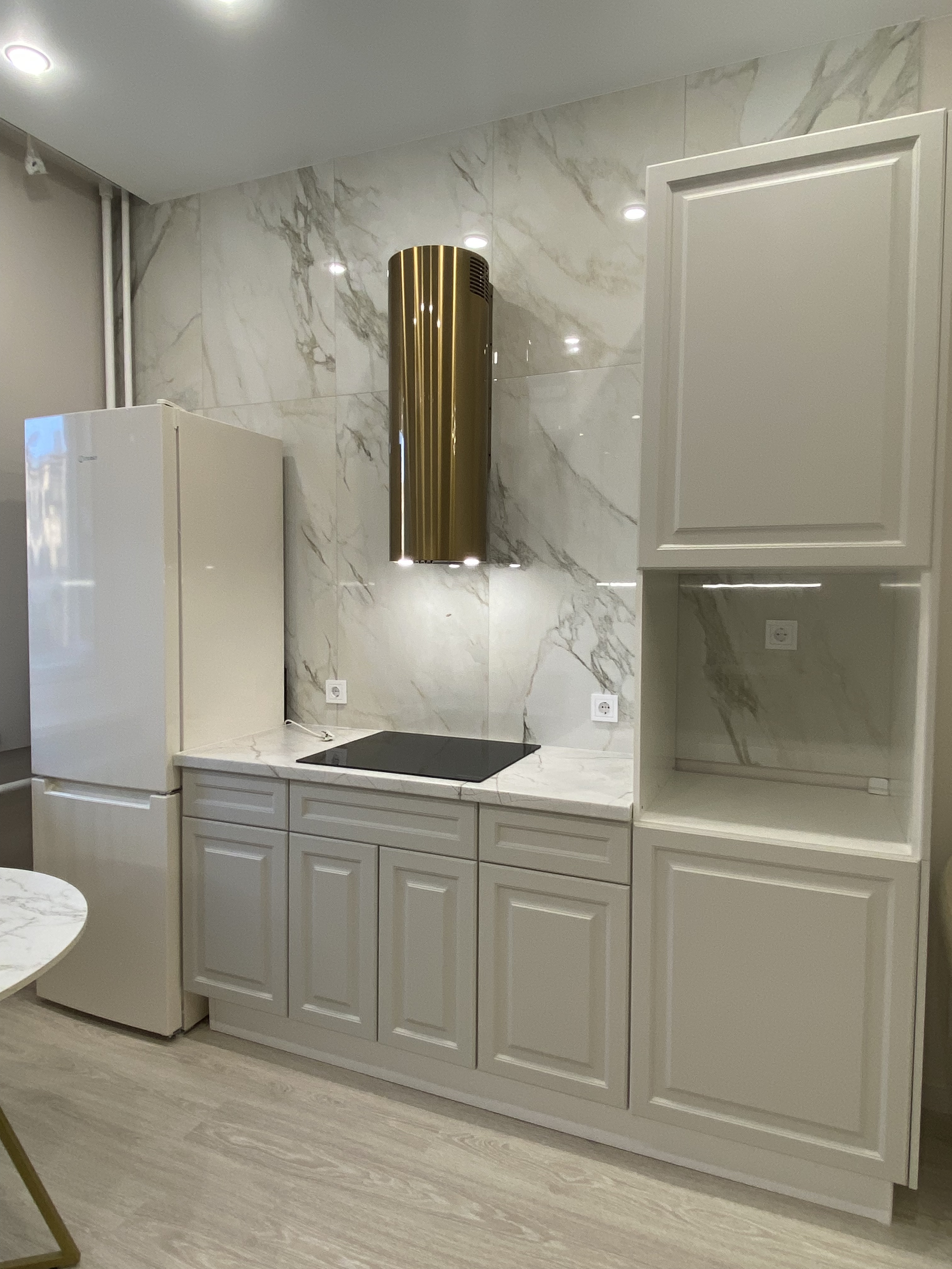 Аренда трехкомнатной квартиры на г Москва, 1-й Волконский пер, д 15, метро Цветной бульвар, г. Москва