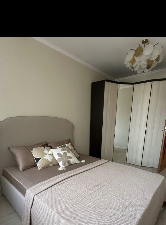 Сдается 3-к квартира на улица Павла Андреева, 4, метро Октябрьская, г. Москва