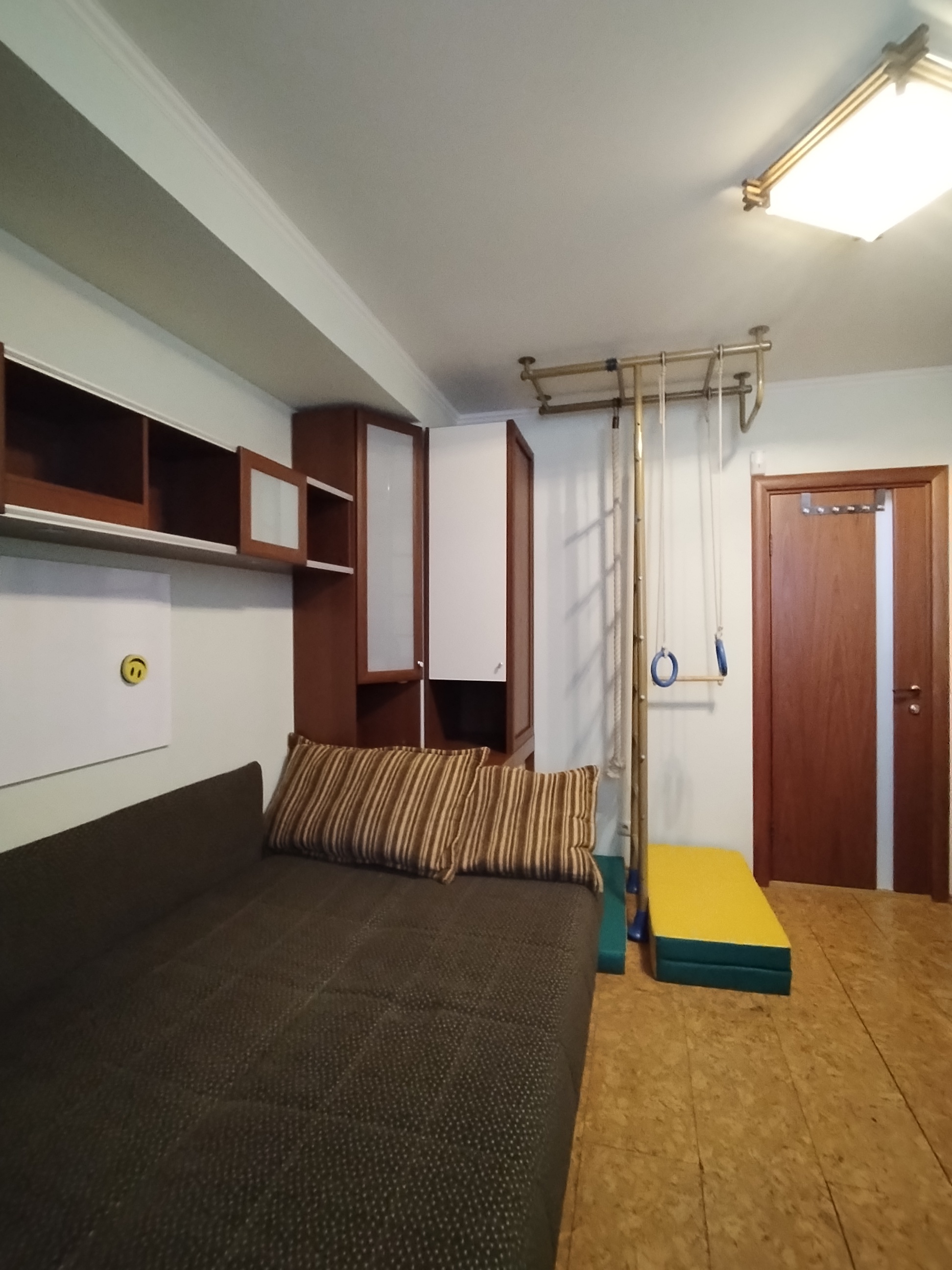 Аренда 3-к квартиры на г Москва, Смоленский б-р, д 13 стр 8, метро Парк культуры, г. Москва