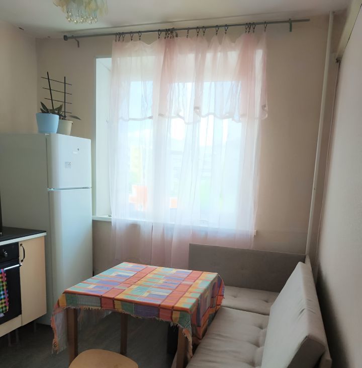 Сдаю 1к квартиру на улица Маршала Захарова, 18К1, метро Царицыно, г. Москва