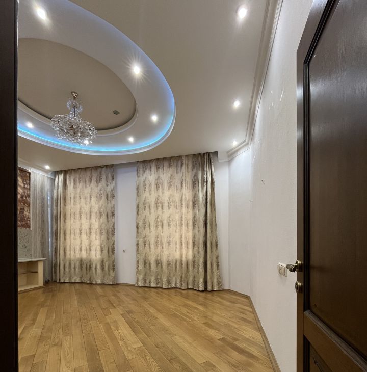 Сдается 2-комнатная квартира на Новинский бульвар, 16С2, метро Краснопресненская, г. Москва