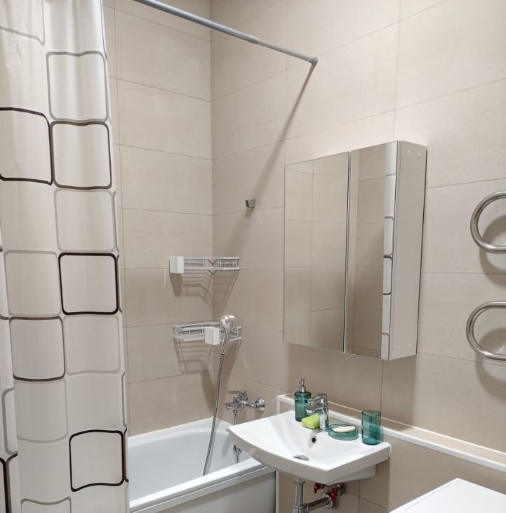 Снять 1к квартиру на улица Уточкина, 8к1, метро Бунинская аллея, г. Москва