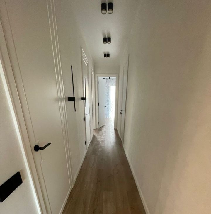 Сдам трехкомнатную квартиру на Волоколамское шоссе, 95/2, метро Мякинино, г. Москва