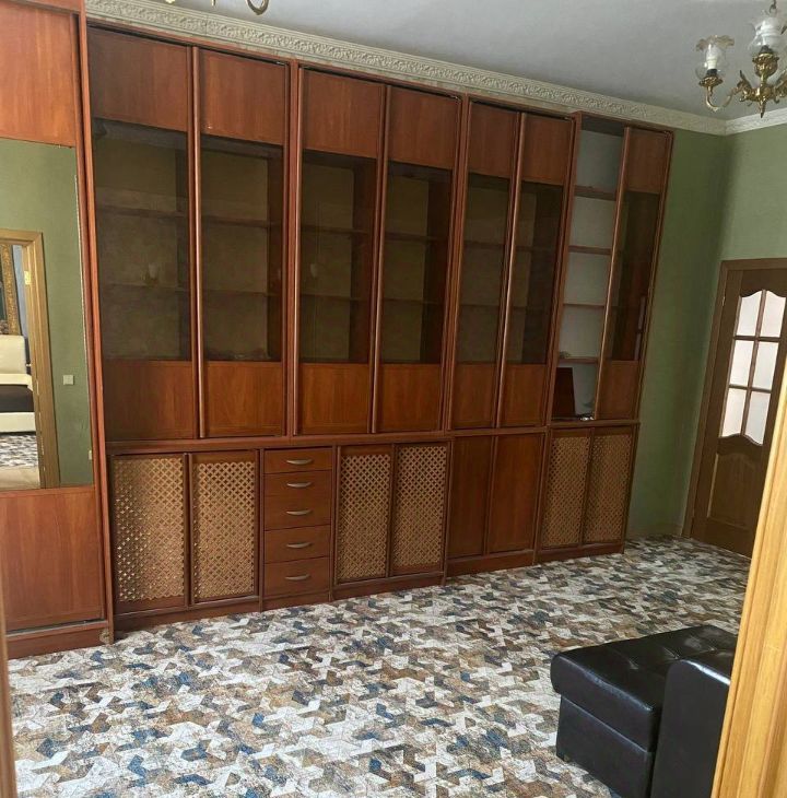 Сдается 3х-комнатная квартира на Большой Левшинский переулок, 3, метро Кропоткинская, г. Москва