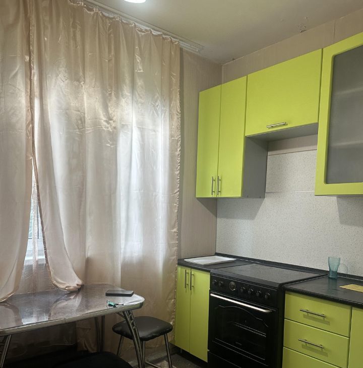 Снять 1-комнатную квартиру на улица Богданова, 10к2, метро Солнцево, г. Москва