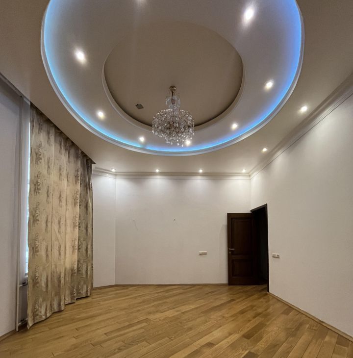 Аренда 2к квартиры на Новинский бульвар, 16С2, метро Библиотека имени Ленина, г. Москва