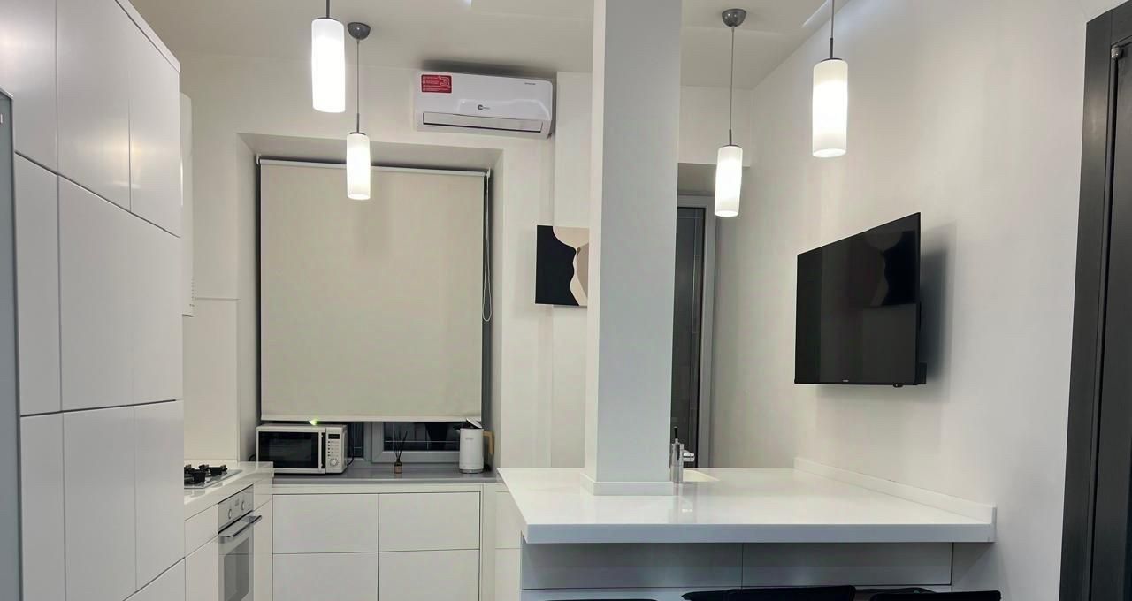 Сдам 3х-комнатную квартиру на Большой Овчинниковский переулок, 12С1, метро Новокузнецкая, г. Москва