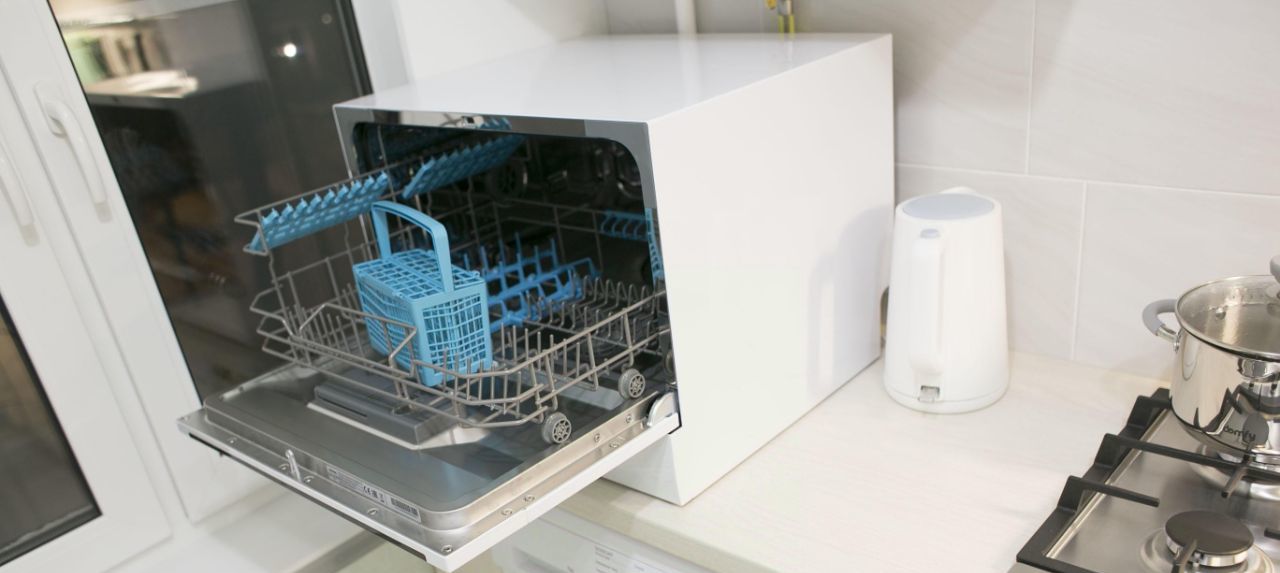 Сдам двухкомнатную квартиру на улица Архитектора Власова, 13К2, метро Новые Черёмушки, г. Москва