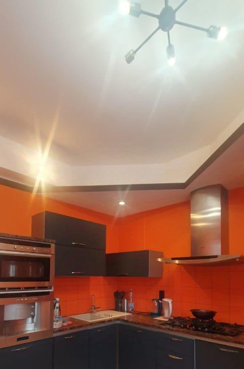 Сдается четырехкомнатная квартира на улица Павла Андреева, 28К6, метро Тульская, г. Москва