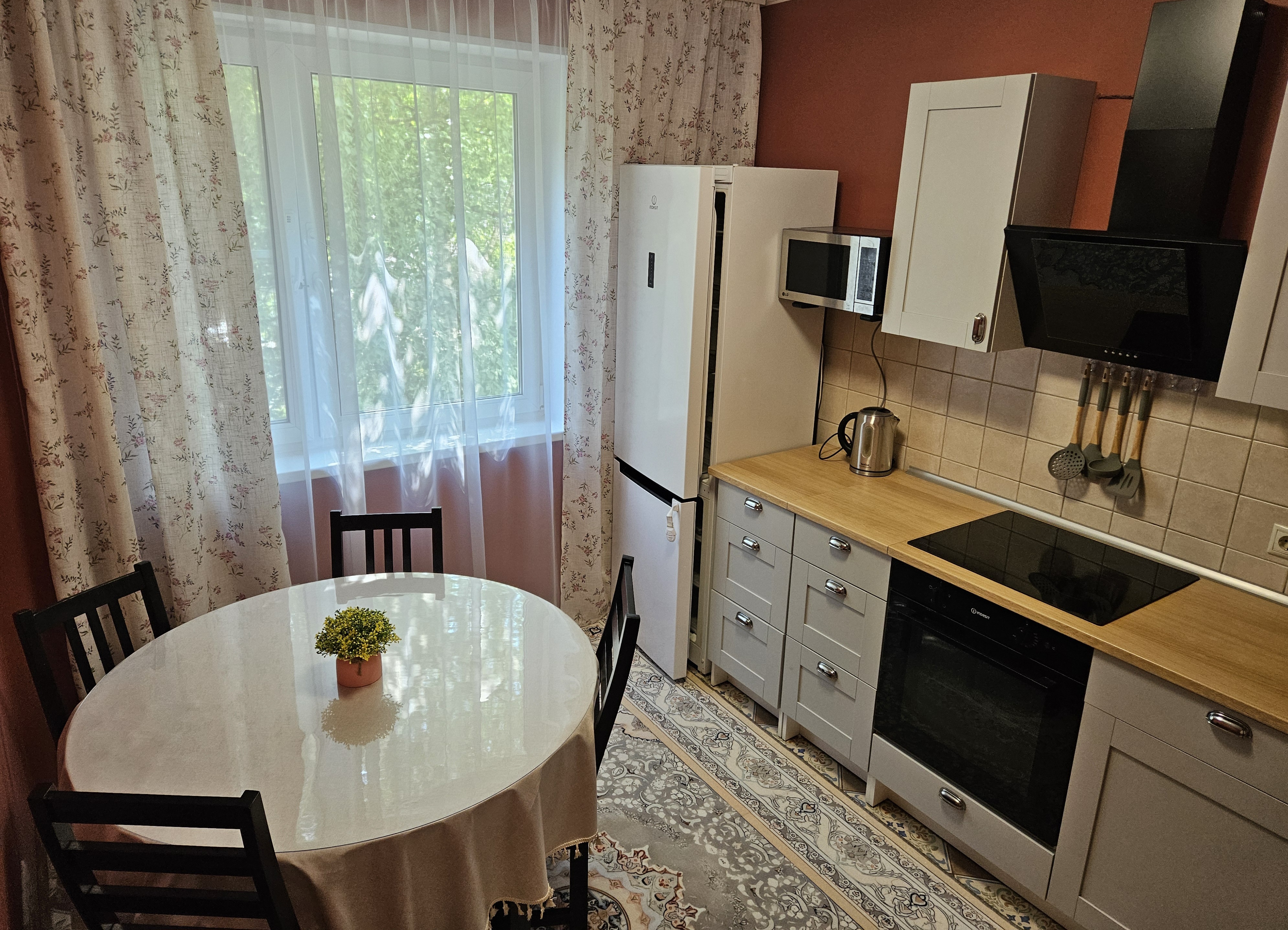 Сдаю двухкомнатную квартиру на г Москва, Ленинский пр-кт, д 135 к 3, метро Тропарёво, г. Москва