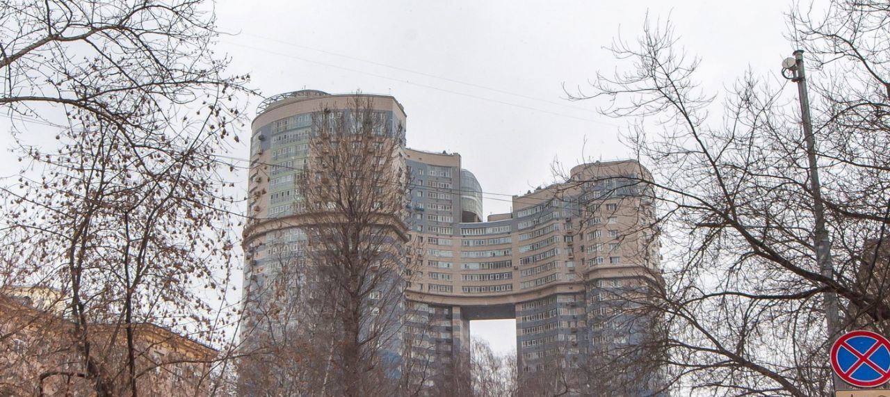 Снять 3к квартиру на Сосновая аллея, 1, метро Панфиловская, г. Москва